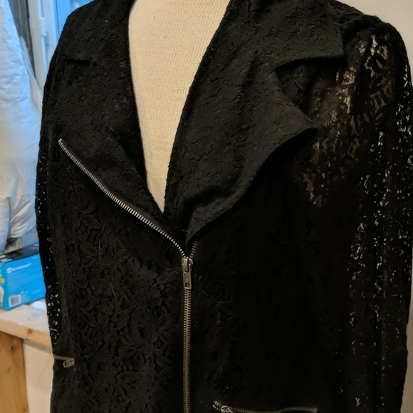 Off-Set Zipper Jacket - Picture 3 of 4